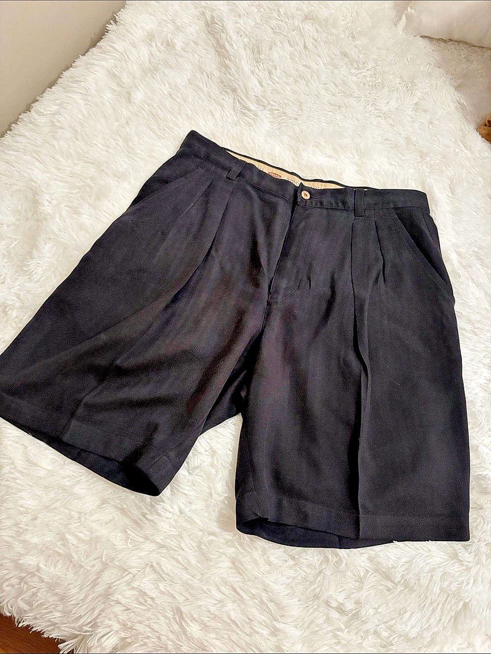 Tommy Bahama Men's Silk Black Flat Front Shorts Size 33